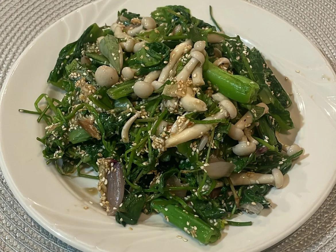 Stir fried greens with mushrooms