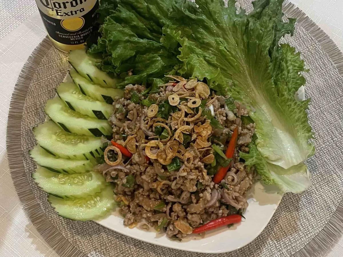 Larb with lettuce
